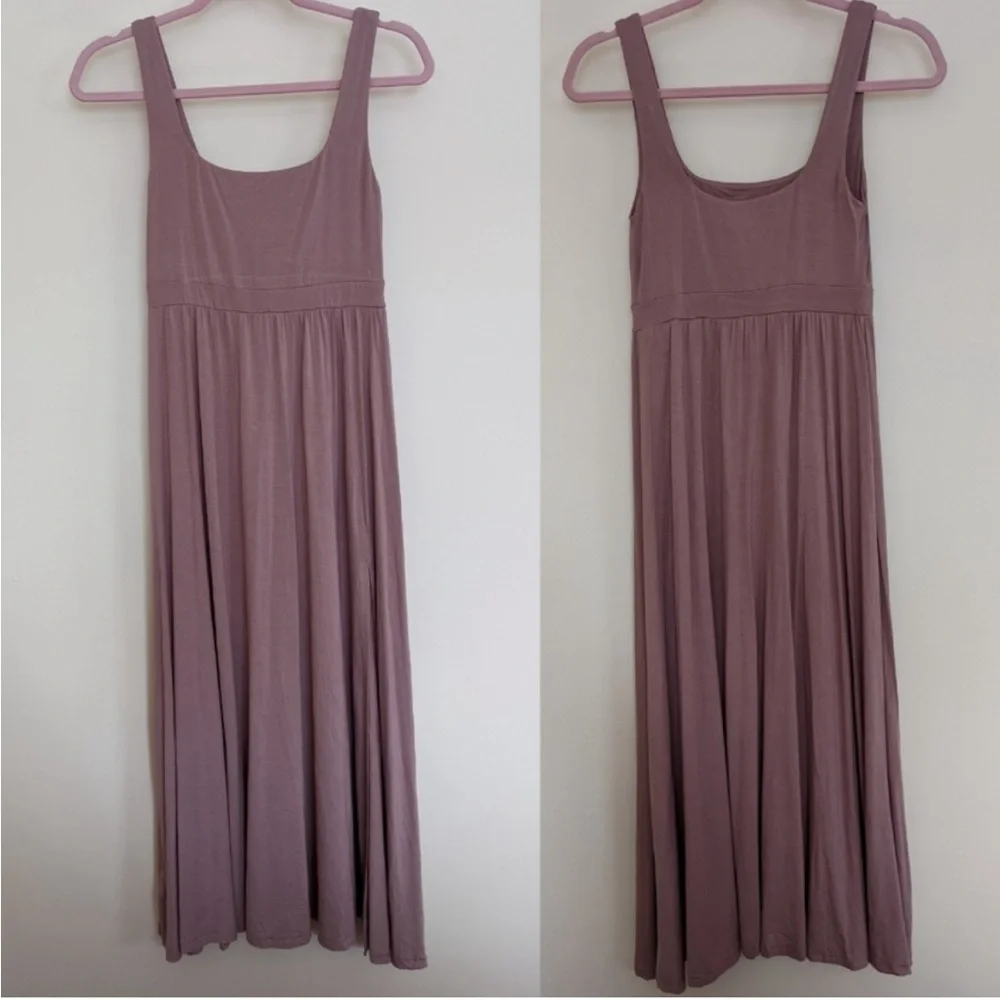Elegant Mauve Sleeveless Dress - Picture 4 of 5